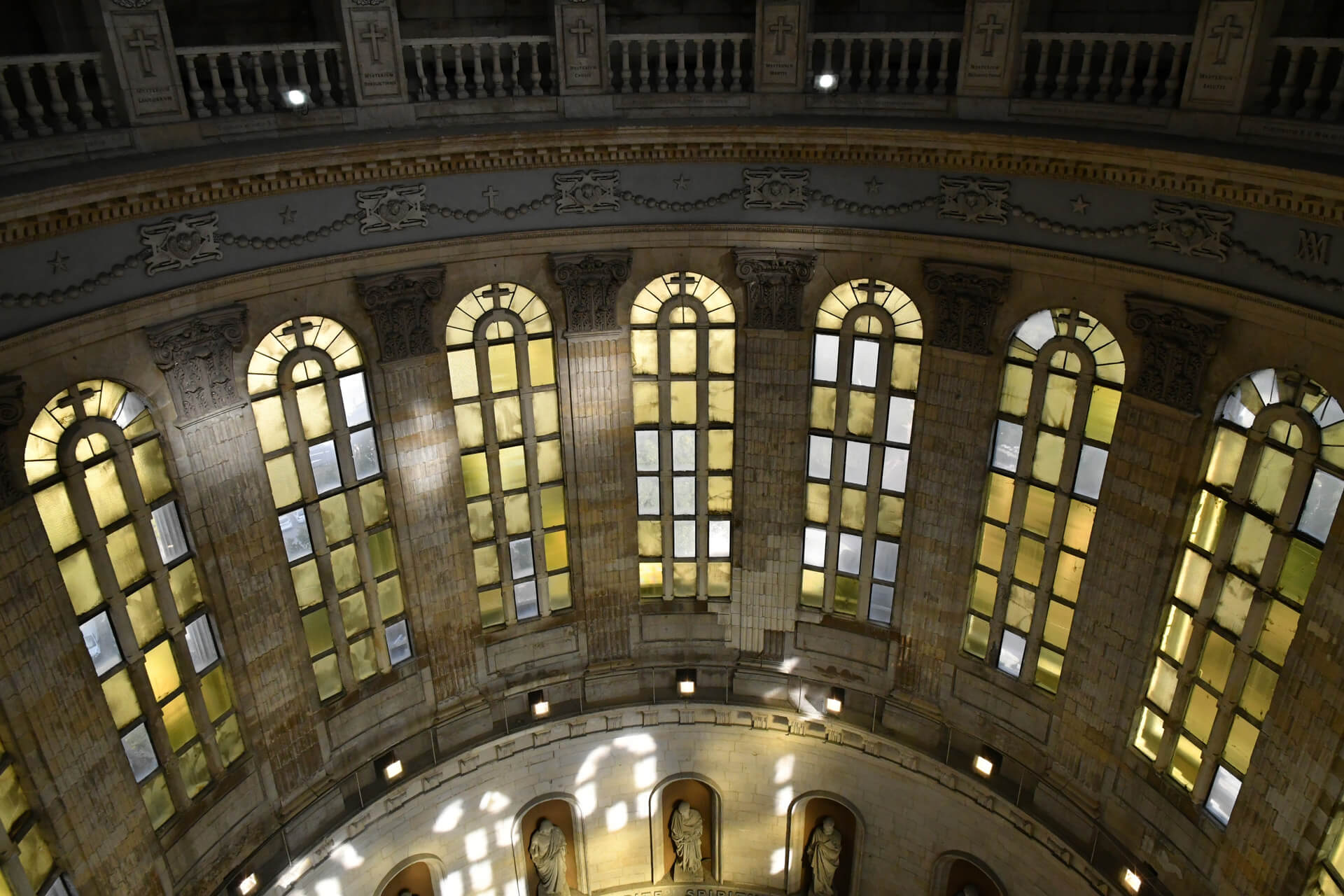 Intérieur dôme de la cathédrale